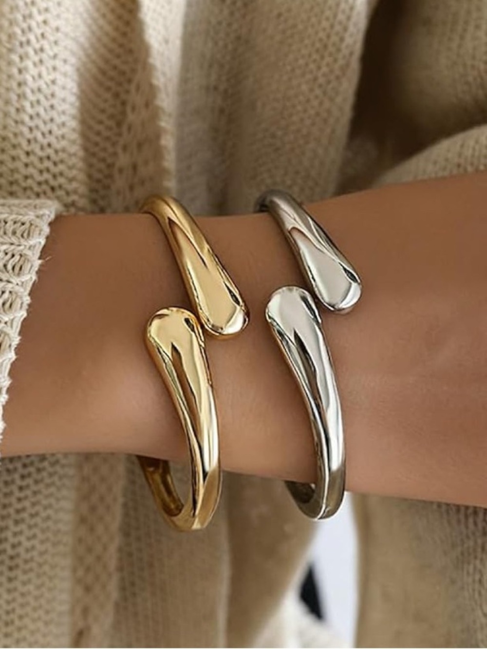 2Pcs 14K Gold Plated Twisted Cuff Bracelet Set - Gold and Silver